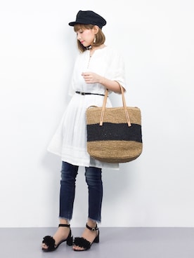 「Ungrid（アングリッド）のインディゴフレイドヘムストスリ（デニムパンツ）」を使った、ayumi  sato さん（レディース・155cm）の春コーディネート