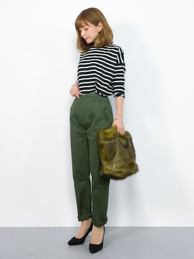 「カーキパンツ」｜ayumi  sato さん（レディース・155cm）の秋コーディネート