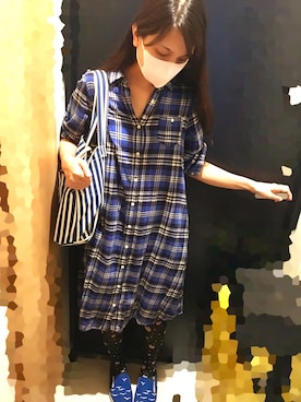 「猫」｜「アイテム（スリッポン）」を使った、さいとうみきさん（レディース・157cm）の秋コーディネート