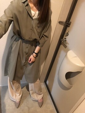 「one way（ワンウェイ）のアイテム（スラックス）」を使った、saki.さん（レディース・164cm）の春コーディネート