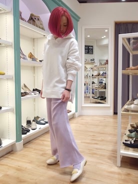 「アイテム（腕時計、パープル系）」を使った、musashikosugiさん（レディース・160cm）の春コーディネート