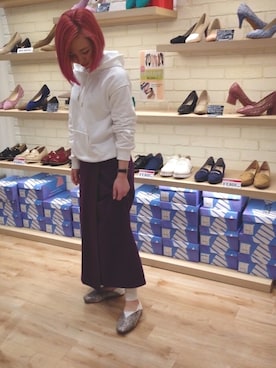 「アイテム（パンプス、グレー系）」を使った、musashikosugiさん（レディース・160cm）の春コーディネート