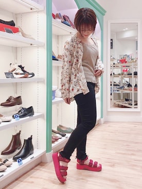 「ORTR（オーアールティーアール）のアイテム」を使った、musashikosugiさん（レディース・160cm）の春コーディネート