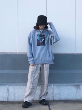 「JUNRED（ジュンレッド）のDAIKI NAKAMURA コラボグラフィックプルパーカー（パーカー）」を使った、カズヤさん（メンズ・170cm）の秋コーディネート