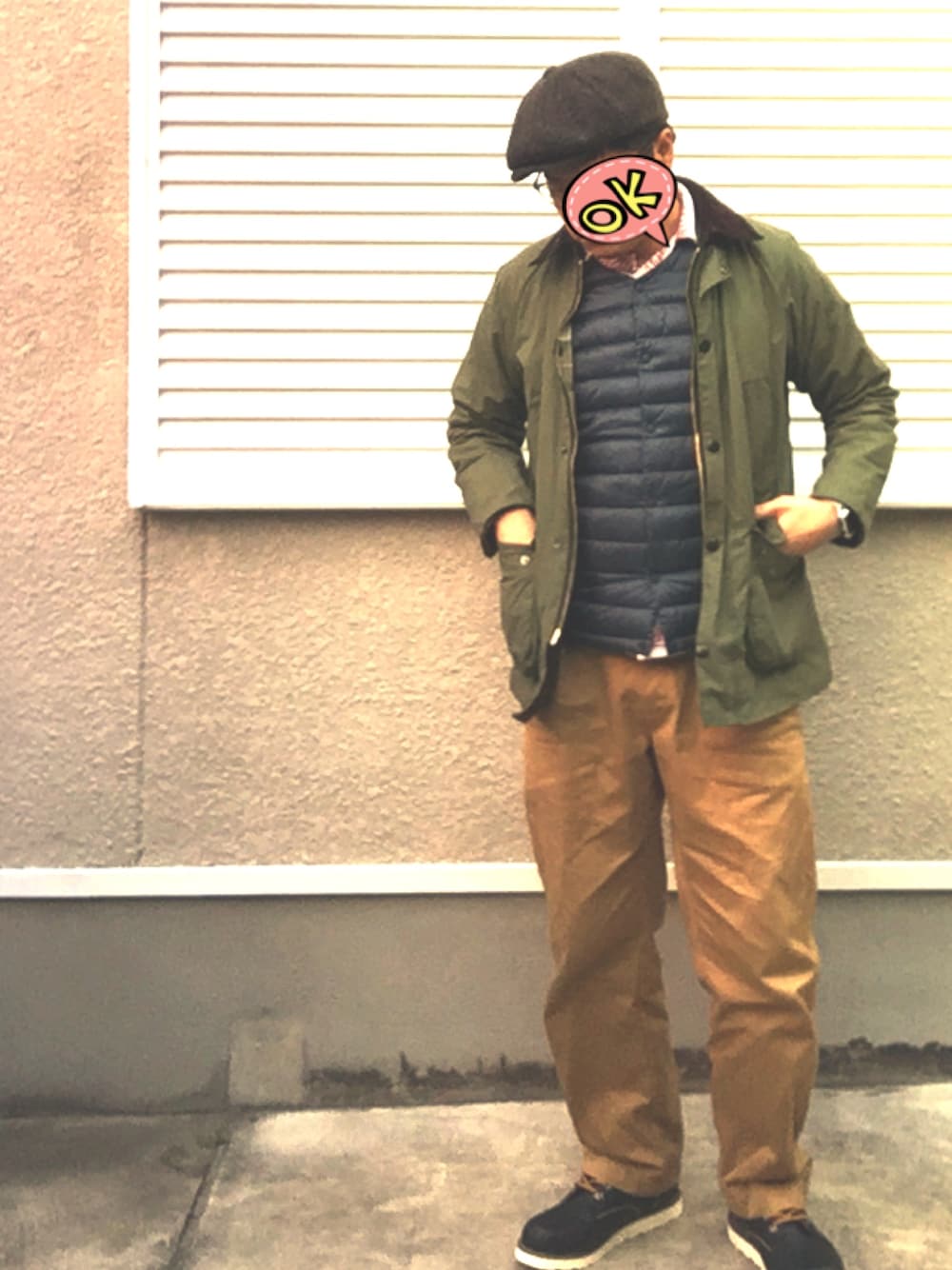 「カジュアル、フユコーデ、40代ファッション、ユニクロ、レッドウィング、バブアー」｜「Barbourのアイテム（カバーオール、グリーン系）」を使った、joekoolさん（メンズ・174cm）の冬コーディネートの1枚目の写真