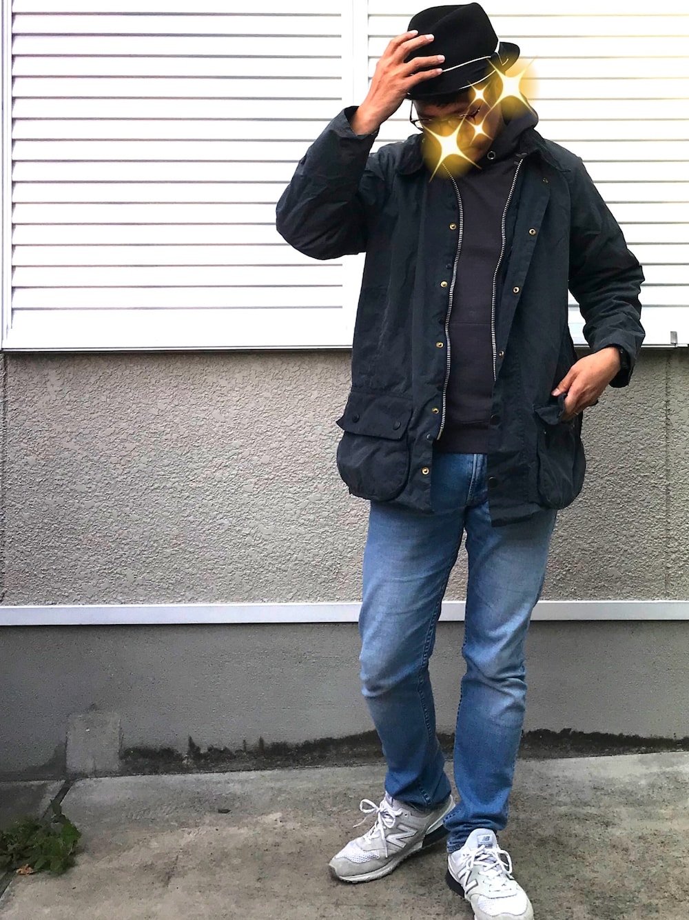 「やっぱりストリートが好き、秋コーデ、スニーカーコーデ、無印良品、バブアー、プチプラ、ジョルダーノ、デニム、パーカー」｜「BarbourのBarbour(バブアー)  BEAUFORT SL（ブルゾン、ブラック系）」を使った、joekoolさん（メンズ・174cm）の秋コーディネートの1枚目の写真