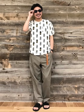 「総柄トップス」｜「アイテム（その他）」を使った、おがしょーさん（メンズ・178cm）の夏コーディネート