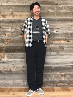 「ベージュスニーカー」｜「アイテム（その他）」を使った、おがしょーさん（メンズ・178cm）の夏コーディネート