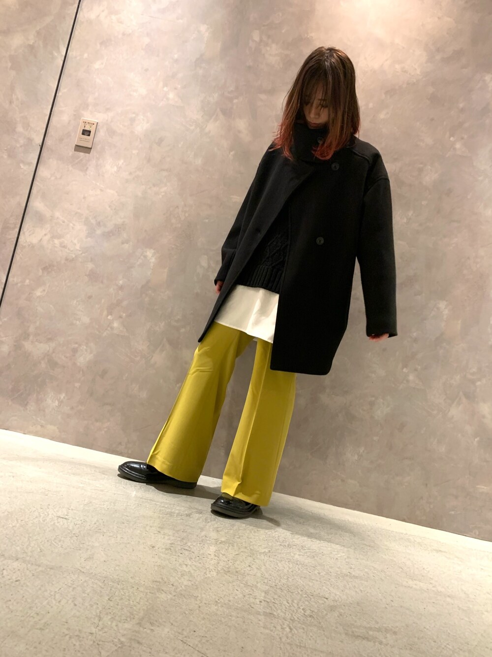 「私の推しブランド、KBF+、ローズバッド、ROSE BUD」｜「KBF+のKBF+　スタンドコクーンミドルコート（その他アウター、ブラック系）」を使った、あや◡̈♡さん（レディース・157cm）の冬コーディネートの1枚目の写真