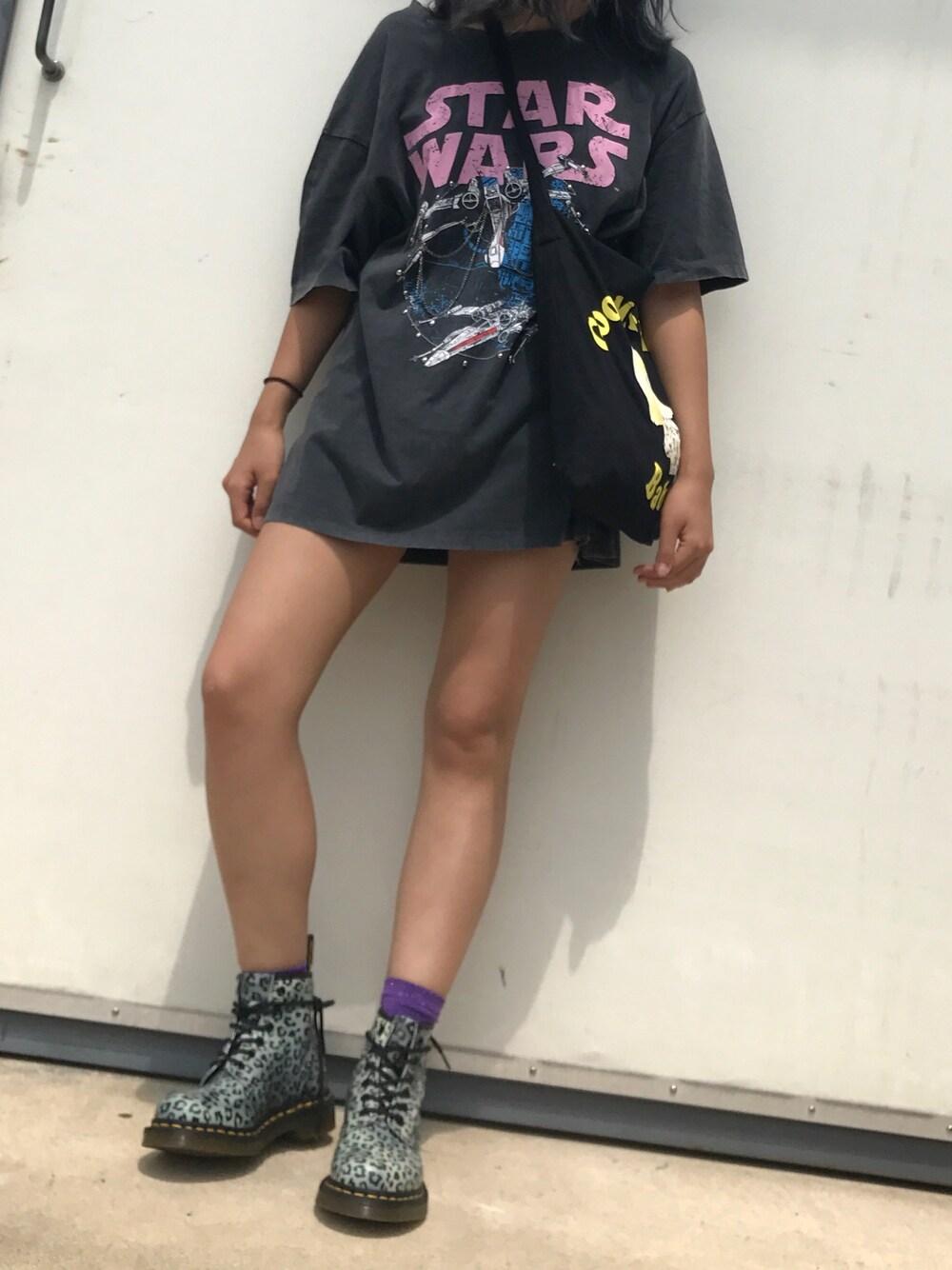「jouetie、Bershka、夏コーデ、サコッシュ、マーチン、BigT」｜「jouetieのアイテム（ショルダーバッグ、ブラック系）」を使った、Rinさん（レディース・149cm）の夏コーディネートの1枚目の写真