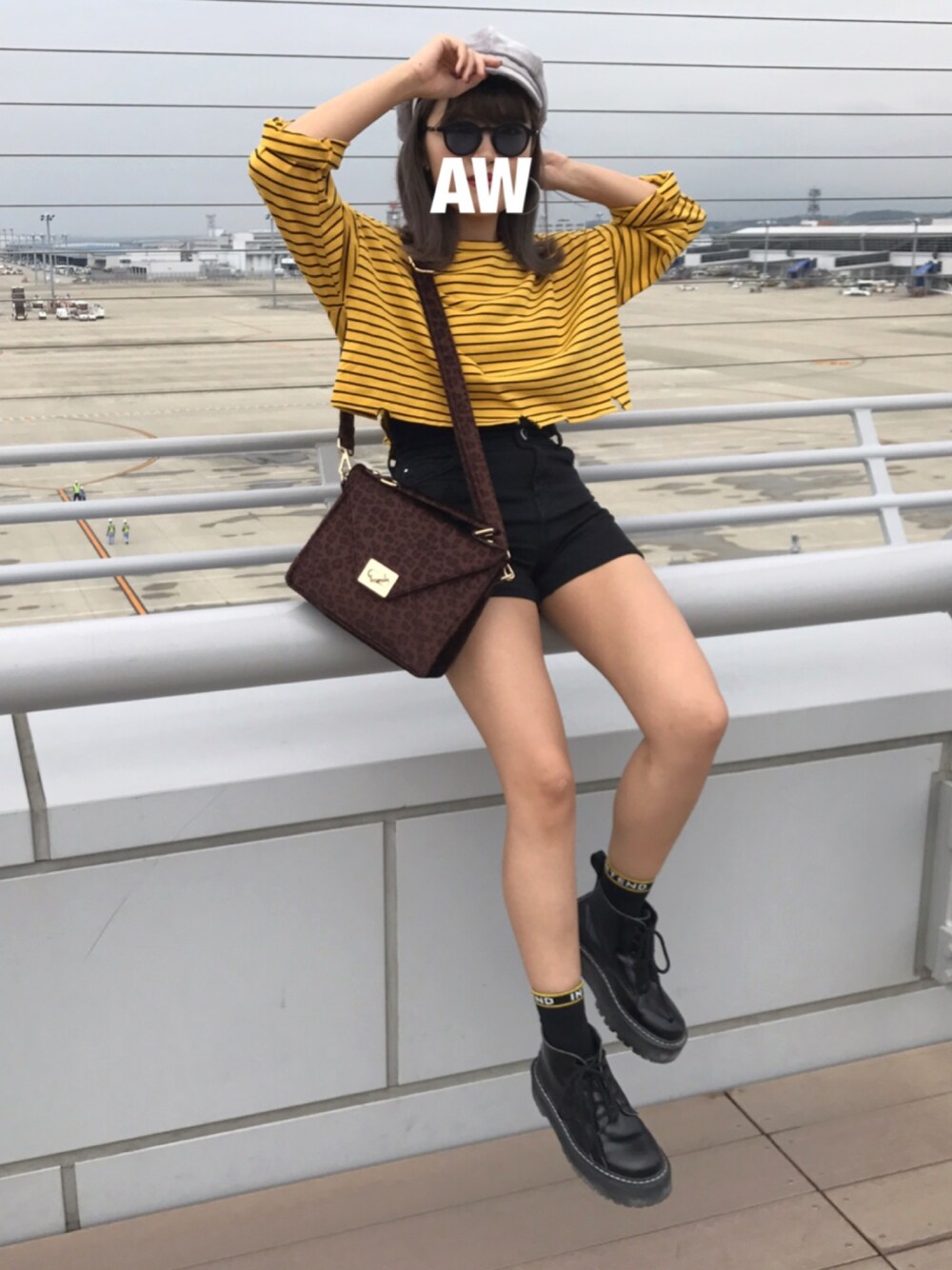 「イエローコーデ、秋のコーデ、AW、autumn、jouetie、Bershka、korean」｜「jouetieの【RUNWAY限定】ヴィンテージレターBAG（バッグ、その他）」を使った、Rinさん（レディース・149cm）の秋コーディネートの1枚目の写真