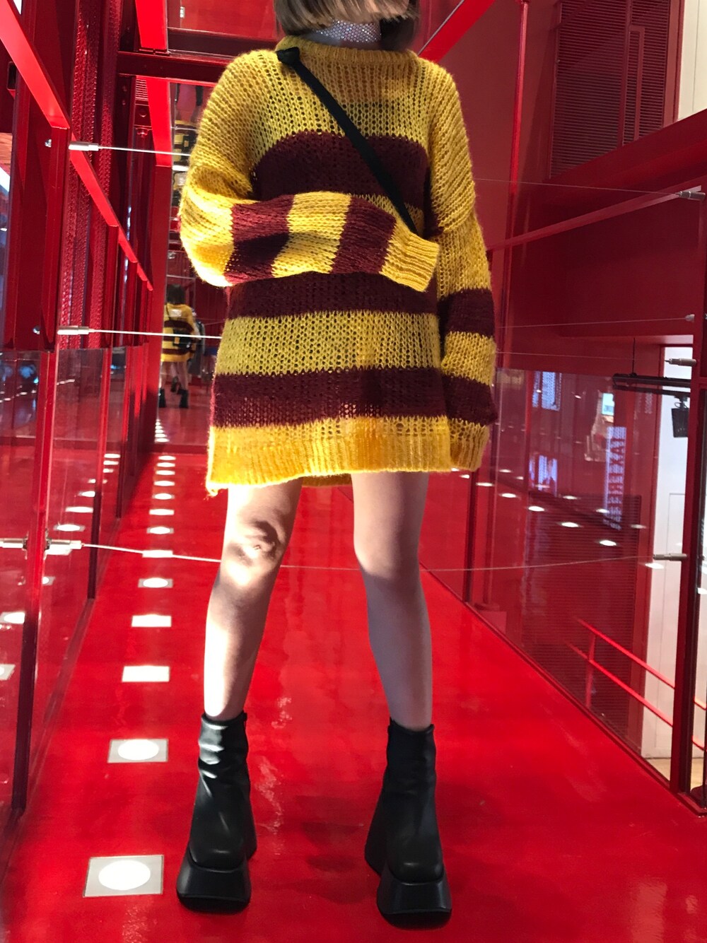 「jouetie、ニット、UNIF、カラフル、ボーダー」｜「jouetieのモヘアタッチボーダーニット（ニット/セーター、イエロー系）」を使った、Rinさん（レディース・149cm）の秋コーディネートの1枚目の写真