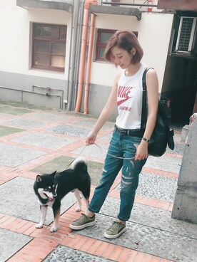 李西蒂さんのコーディネート