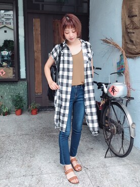 李西蒂さんのコーディネート