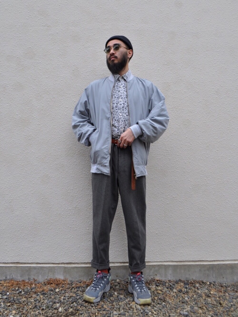 「ストリート、NIKE、シャツスタイル、ブルゾン、MartinMargiela、amialexandremattiussi、古着、春夏コーデ、スニーカー」｜「VINTAGEのアイテム（ブルゾン、グレー系）」を使った、polarnightlibraryさん（メンズ・174cm）の春コーディネートの1枚目の写真