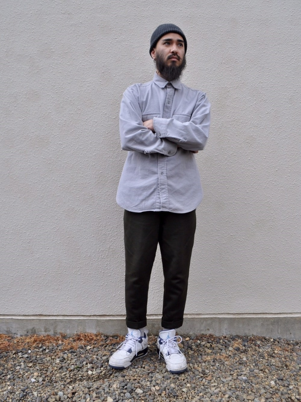 「古着、スニーカー、ストリート、スラックス、ootd、シャツスタイル、AIR JORDAN、クロムハーツ、amialexandremattiussi、おしゃれさんと繋がりたい」｜「VINTAGEのvintage shirt（シャツ/ブラウス、グレー系）」を使った、polarnightlibraryさん（メンズ・174cm）の春コーディネートの1枚目の写真