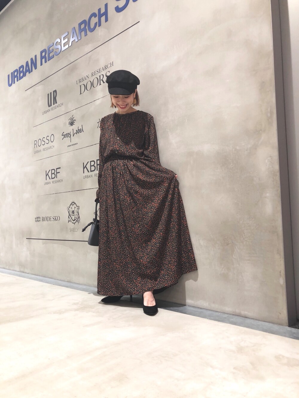 「大人トレンドカジュアル、秋コーデ、スタッフコーデ、スタッフセンバツ、ママコーデ、ママファッション、低身長、低身長コーデ、おちびさん、アーバンリサーチ」｜「URBAN RESEARCHのアイテム（スカート、その他）」を使った、ｍａｋｉｋｏさん（レディース・149cm）の秋コーディネートの1枚目の写真