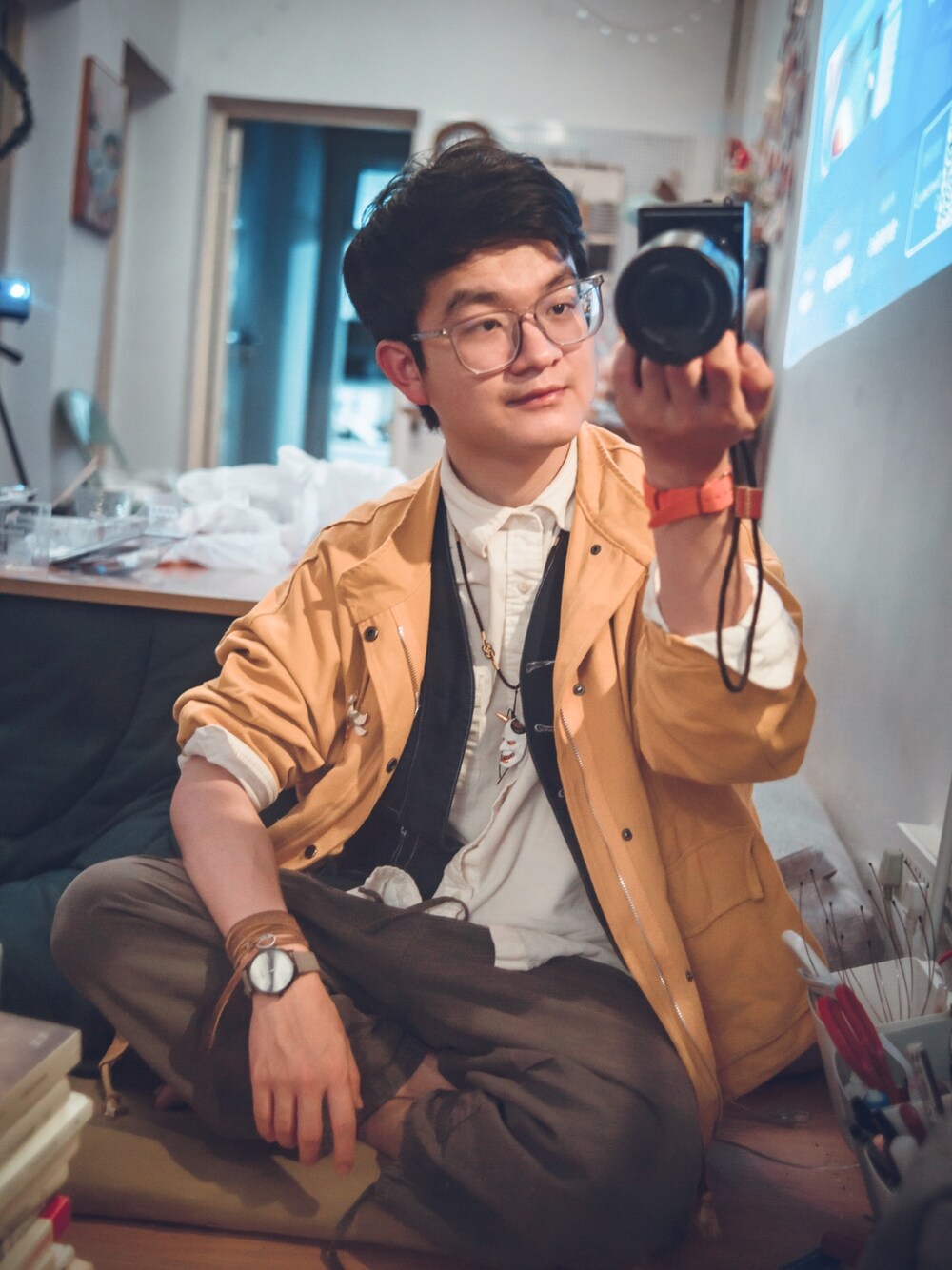 「ootd、春コーデ、春、夏コーデ、夏、秋のコーデ、秋コーデ」｜「淘宝のアイテム（その他アウター、オレンジ系）」を使った、神大人さん（メンズ・164cm）の春コーディネートの1枚目の写真