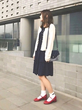 「axes femme（アクシーズファム）のアイテム（ショルダーバッグ）」を使った、mochiさん（レディース・162cm）の秋コーディネート