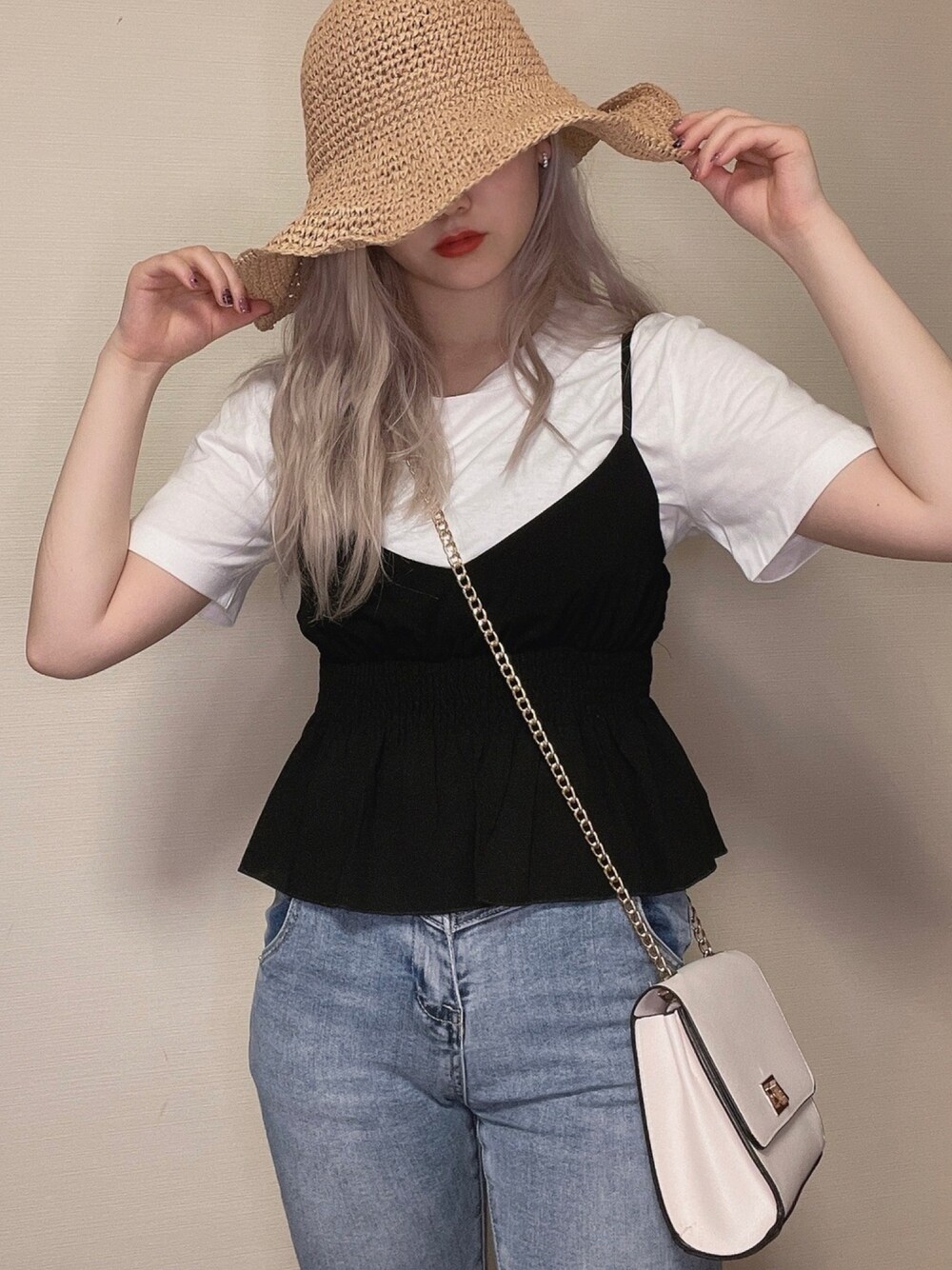 「夏コーデ、サンダルコーデ、低身長、GU、shein、これが私をアゲる服、お散歩コーデ、休日スタイル、シンプル、デニムパンツ」｜「GRLのアイテム（ショルダーバッグ、ホワイト系）」を使った、rubyさん（レディース・154cm）の春コーディネートの1枚目の写真