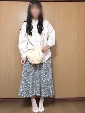 美緒@さんの「花柄ロングスカート」を使ったコーディネート
