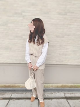 「MERLOT（メルロー）のパッチワークケーブルニットベスト3713（ベスト、ホワイト系）」を使った、pyon＊さん（レディース・153cm）の冬コーディネート