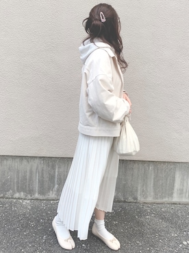 「UNIQLO（ユニクロ）のスウェットプルパーカ（長袖）（パーカー、ホワイト系）」を使った、pyon＊さん（レディース・153cm）の春コーディネート