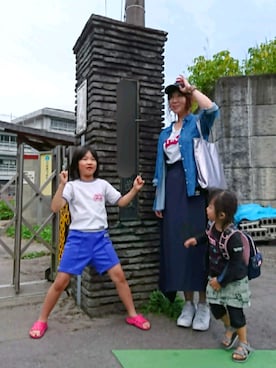 「Levi's（リーバイス）のLevi's/リーバイス バットウィングＴシャツ（Tシャツ/カットソー）」を使った、🌺はまゆう。さん（レディース・160cm）の秋コーディネート