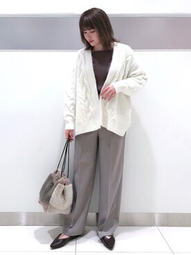 「ケーブルカーディガン」｜「アイテム（その他シューズ）」を使った、hikariさん（レディース・163cm）の冬コーディネート
