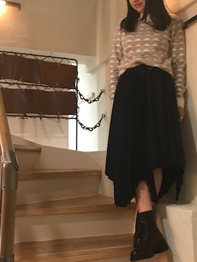 「Yasutoshi Ezumi（ヤストシエズミ）のアイテム」を使った、Ito Tomomiさん（レディース・160cm）の秋コーディネート