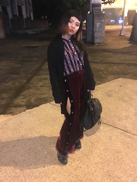 「DAPHNE（ダフネ）のアイテム（ブーツ、ブラック系）」を使った、Yen Tzuさん（レディース・153cm）の春コーディネート