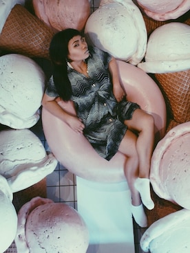 「VINTAGE（ヴィンテージ）のアイテム（ワンピース、ブラック系）」を使った、Yen Tzuさん（レディース・153cm）の春コーディネート