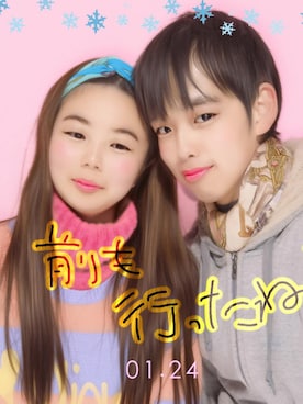 「アイテム（バンダナ/スカーフ、ゴールド系）」を使った、ゆきちゃぽさん（レディース・155cm）の冬コーディネート