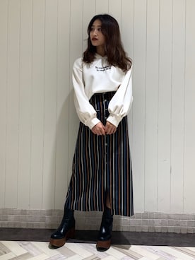 「REDYAZEL（レディアゼル）のアイテム（スカート）」を使った、福田 凪沙🌺さん（レディース・157cm）の秋コーディネート
