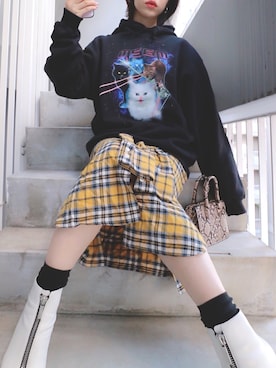 「MSGM（エムエスジーエム）のアイテム（パーカー）」を使った、meeaさん（レディース・161cm）の秋コーディネート