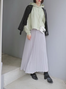 「Rouge vif（ルージュヴィフ）のアイテム（ライダースジャケット）」を使った、meeaさん（レディース・161cm）の春コーディネート