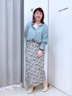 「LOWRYS FARM（ローリーズファーム）のオブリークバックベルトミュール　931774（サンダル）」を使った、たけちゃんさん（レディース・161cm）の春コーディネート