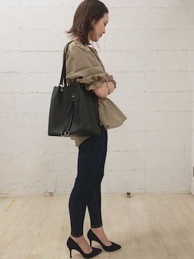 「アイテム（トップス、ベージュ系）」を使った、Edit Sheen_staff_yayoiさん（レディース・156cm）の春コーディネート