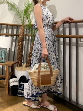 「LOEWE（ロエベ）のアイテム（バッグ）」を使った、Edit Sheen_staff_yayoiさん（レディース・156cm）の夏コーディネート