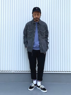 「Wrangler」｜「アイテム（スウェット）」を使った、NAKAJI_BFさん（メンズ・174cm）の冬コーディネート