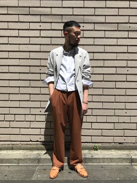 「bukht（ブフト）のアイテム（スラックス）」を使った、河内 啓幸 さん（メンズ・174cm）の春コーディネート