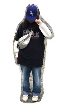 「アイテム（ボディバッグ/ウエストポーチ、シルバー系）」を使った、goriさん（レディース・157cm）の春コーディネート