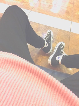 「CONVERSE（コンバース）のconverse コンバース ALL STAR HI オールスター ハイ 3206 BLACK(US)（スニーカー、ブラック系）」を使った、Naoさん（メンズ・174cm）の冬コーディネート