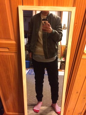 「GU（ジーユー）のアイテム（ブルゾン、グリーン系）」を使った、ゆーだいさん（メンズ・167cm）の冬コーディネート