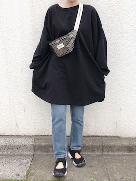 「GRL（グレイル）のテーパードデニムパンツ（デニムパンツ）」を使った、コマさんさん（レディース・154cm）の春コーディネート