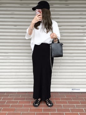 「GRL（グレイル）のリブニットロングスカート（スカート）」を使った、コマさんさん（レディース・154cm）の春コーディネート