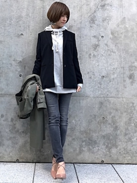 「アイテム（トレンチコート、グリーン系）」を使った、aya_muto610さん（レディース・164cm）の冬コーディネート