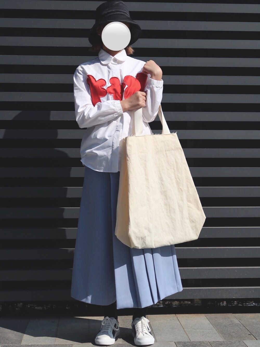 「日系极简」｜「SHUSHUTONGのアイテム（シャツ/ブラウス、ホワイト系）」を使った、Jyouhh-さん（レディース・158cm）の秋コーディネートの1枚目の写真