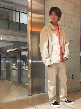「united arrows」｜「アイテム（デニムジャケット）」を使った、Takumi Shimooさん（メンズ・175cm）の春コーディネート