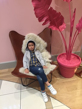 「TOMMY HILFIGER（トミーヒルフィガー）のアイテム（ジャケット/アウター）」を使った、hayato_rinkaさん（キッズ・130cm）の秋コーディネート
